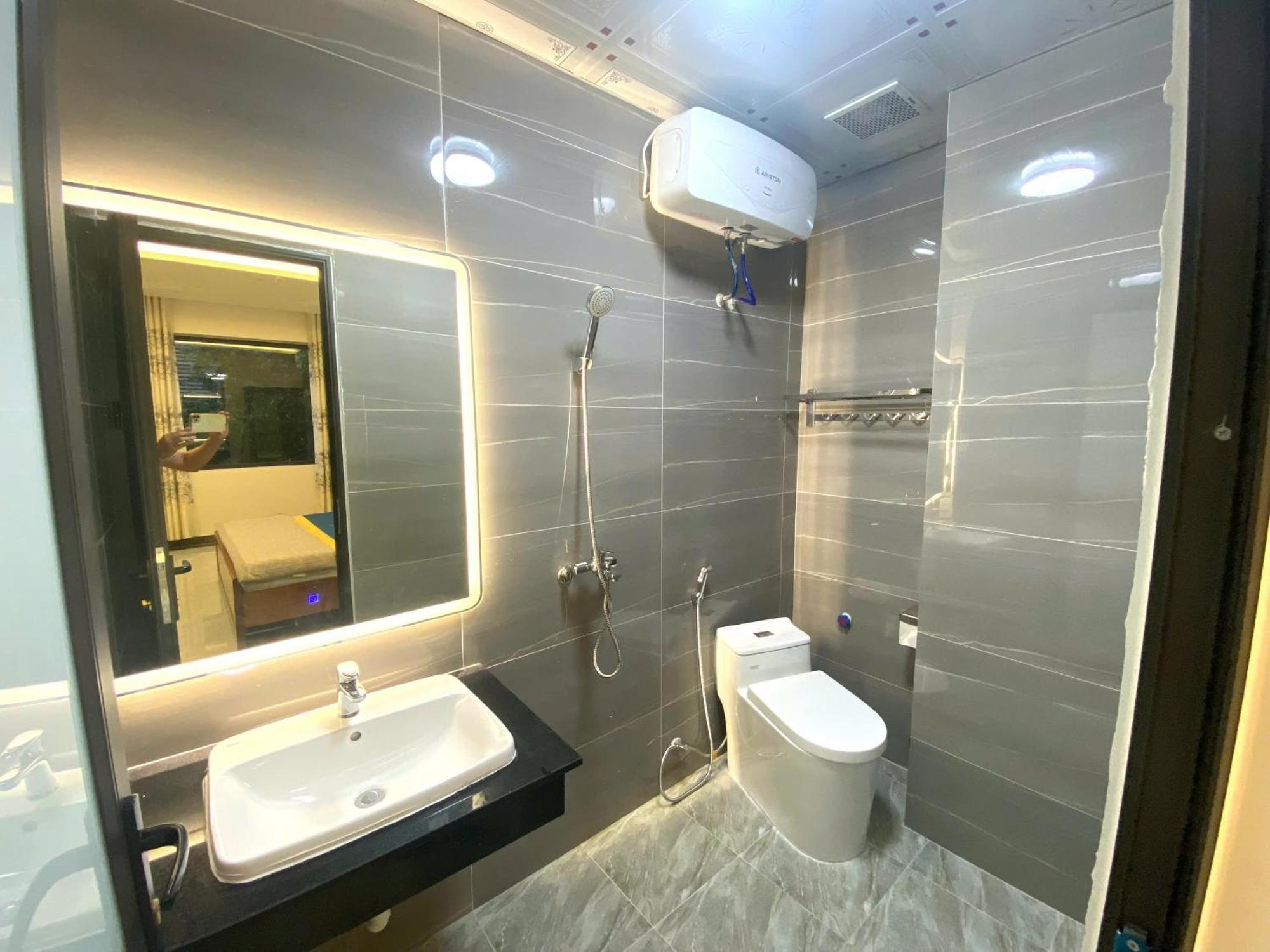 Anh Đào Hotel Hải Phòng Extérieur photo